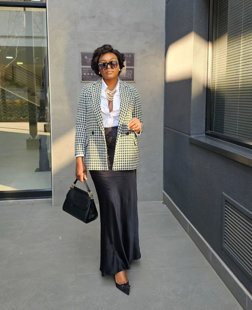 12 Chic Outfits That Make Going Braless a Breeze