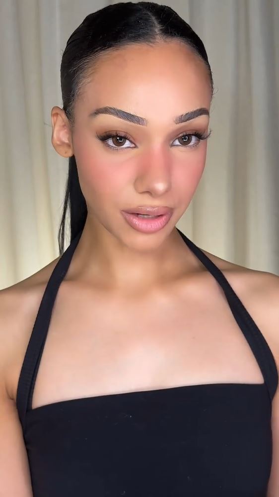 How to Master Blush Placement: 5 Techniques That Will Completely Change Your Face Shape