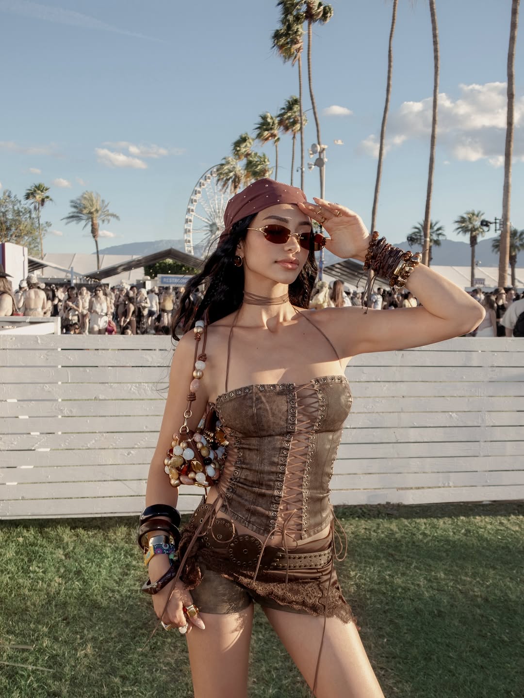 You Think Y2K Is Just a Gen Z Resurgence? These 30+ Outfits Will Have You Reaching for the Low-Rise Jeans