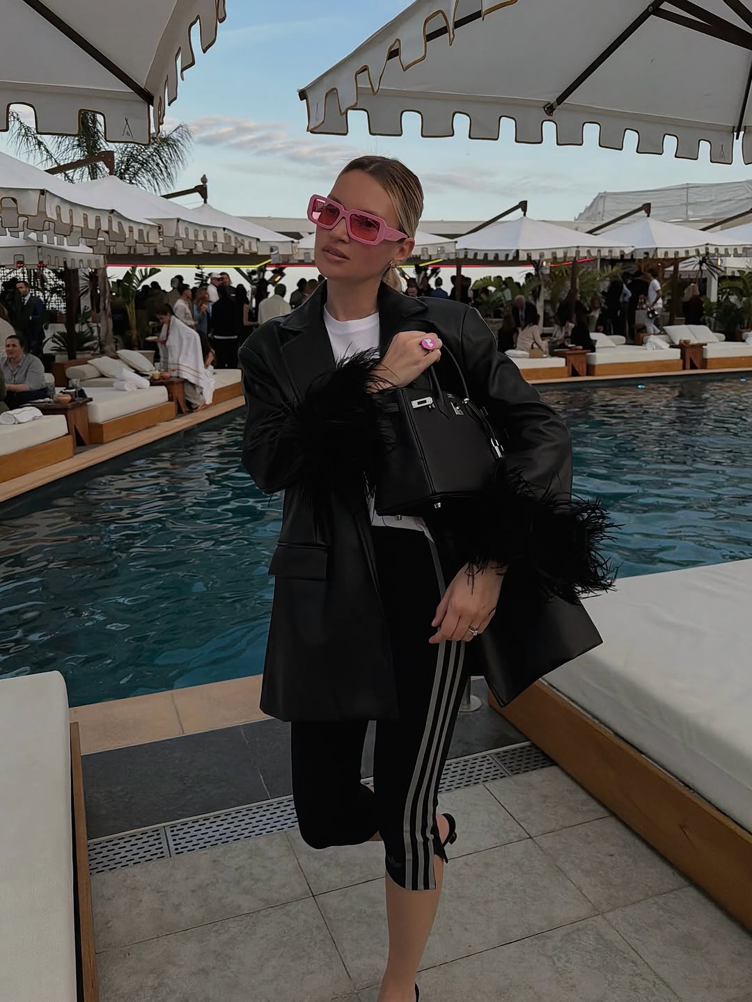 Capri Pants Just Got the IT Girl Treatment: 10 Chic Looks to Wear Right Now