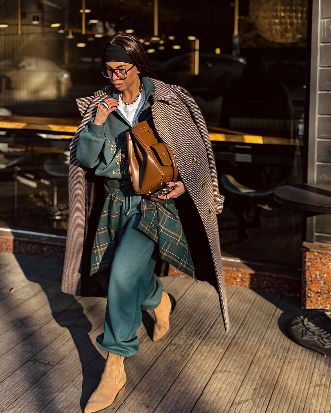 You Think Y2K Is Just a Gen Z Resurgence? These 30+ Outfits Will Have You Reaching for the Low-Rise Jeans
