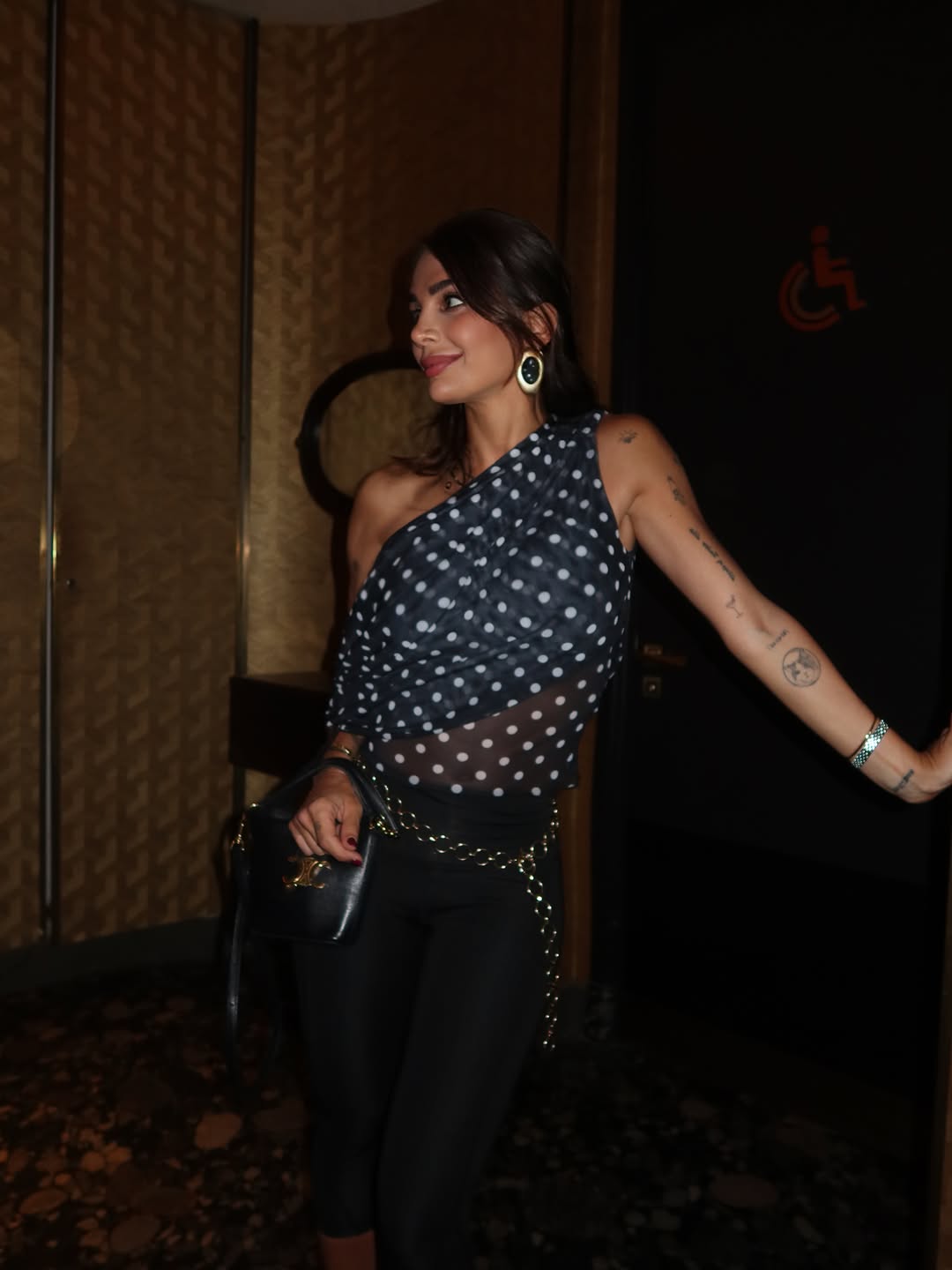 Capri Pants Just Got the IT Girl Treatment: 10 Chic Looks to Wear Right Now