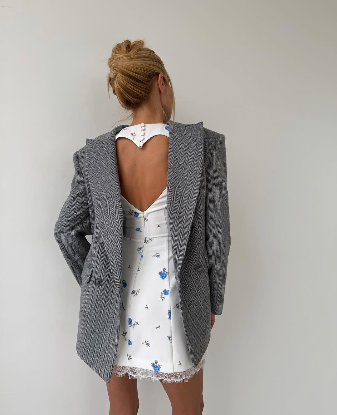 From Celine Dion’s 1999 Oscars Moment to Your Wardrobe: Meet the Backwards Blazer – Your New Favourite Style