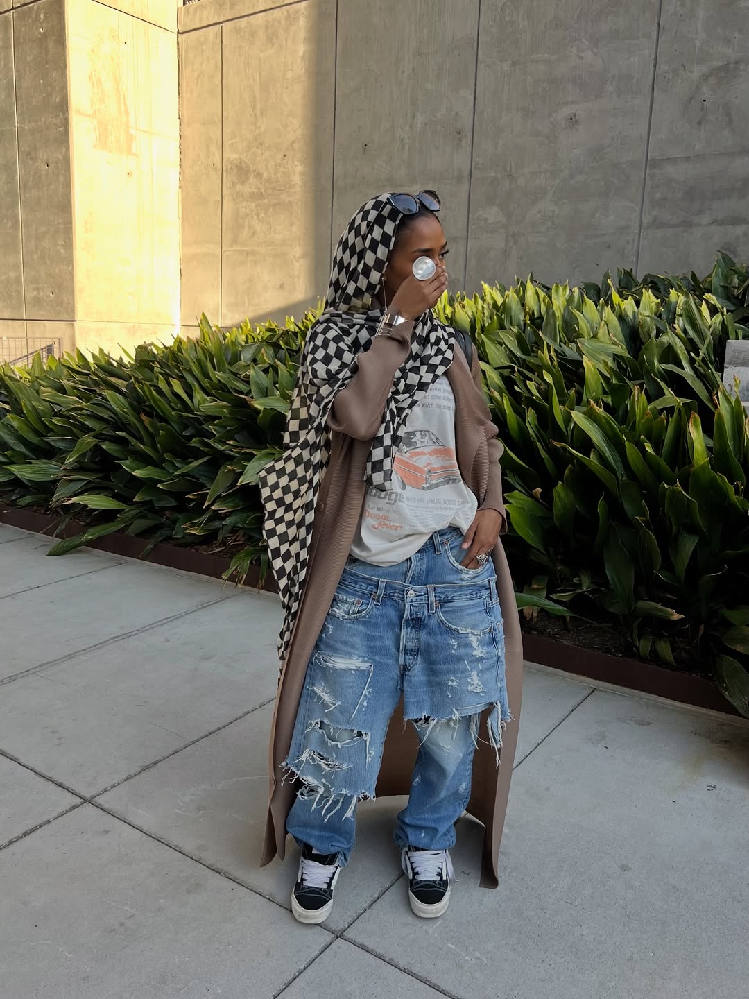 You Think Y2K Is Just a Gen Z Resurgence? These 30+ Outfits Will Have You Reaching for the Low-Rise Jeans