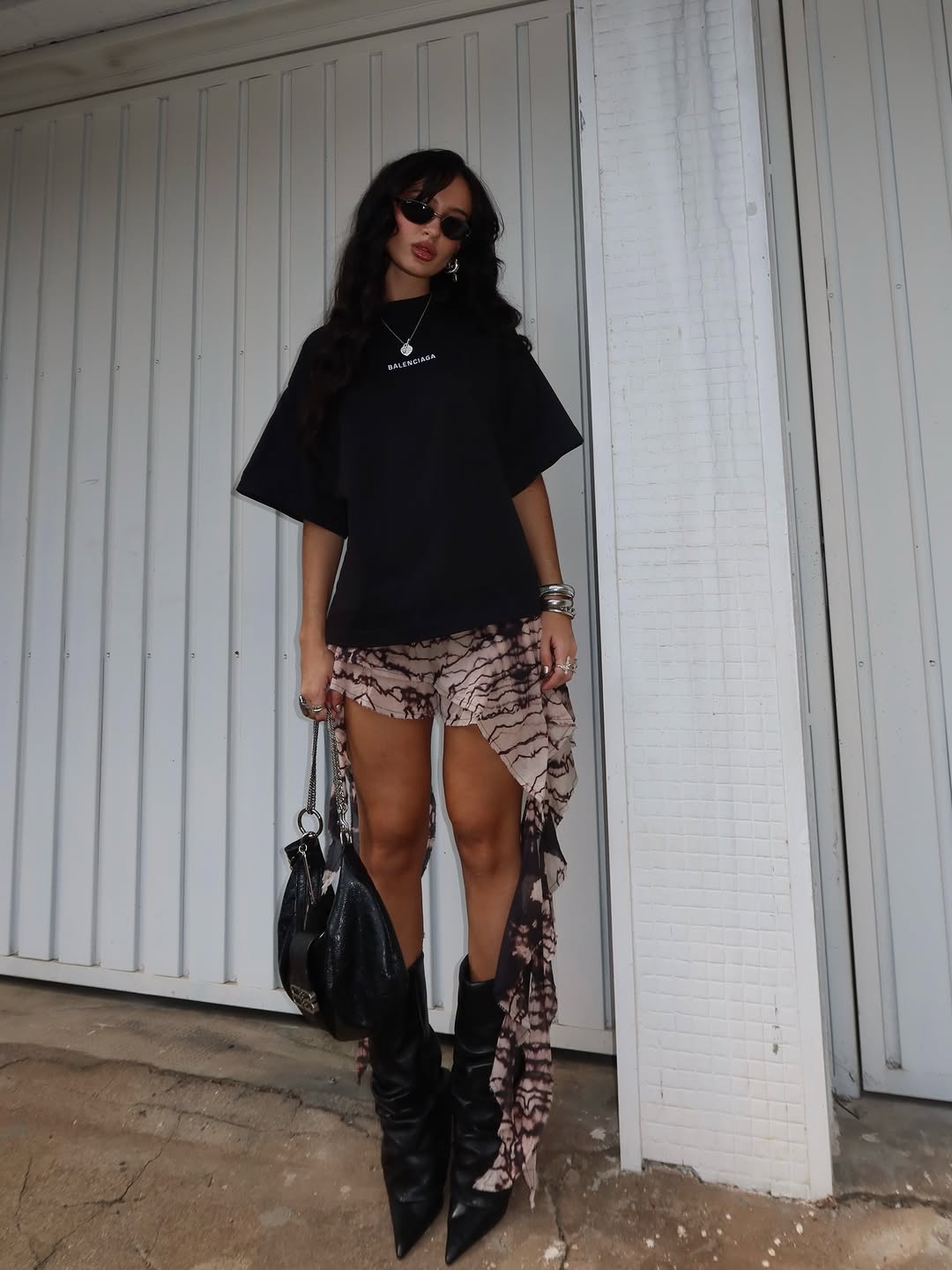 You Think Y2K Is Just a Gen Z Resurgence? These 30+ Outfits Will Have You Reaching for the Low-Rise Jeans