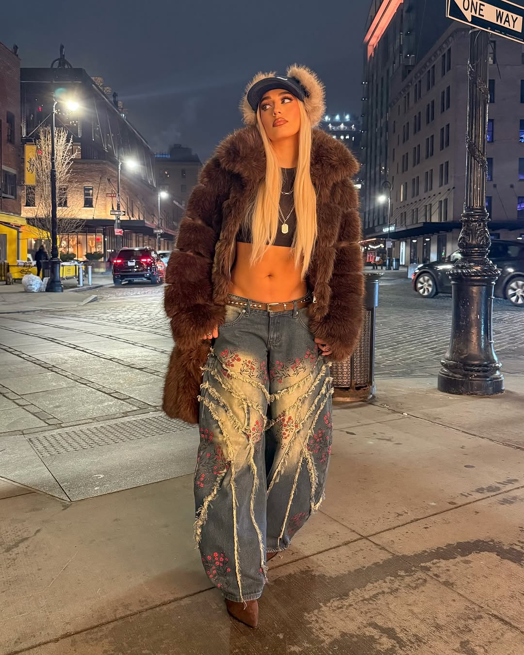 You Think Y2K Is Just a Gen Z Resurgence? These 30+ Outfits Will Have You Reaching for the Low-Rise Jeans