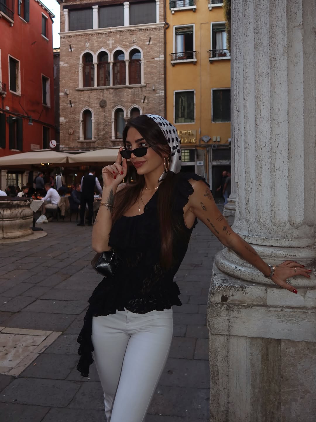 Headscarves Are the Summer Accessory of the Moment—41 Stylish Ways to Wear Them