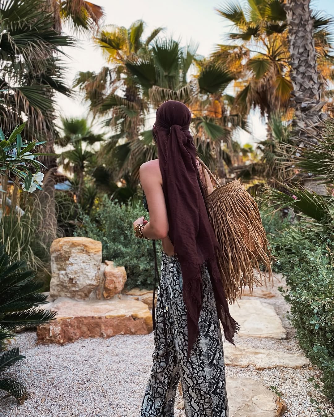 Headscarves Are the Summer Accessory of the Moment—41 Stylish Ways to Wear Them