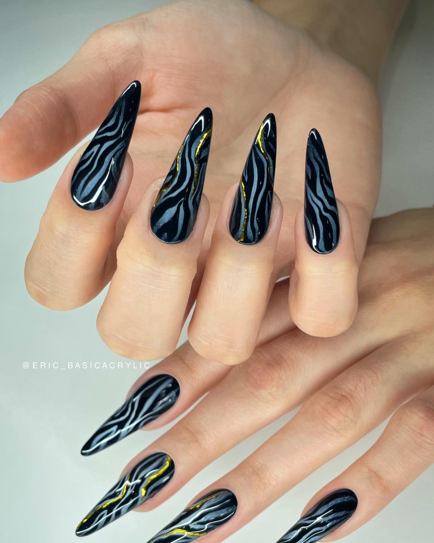 These 40+ Vampire Nails Are the Spooky-Chic Manicure Your Inner Goth Has Been Waiting For